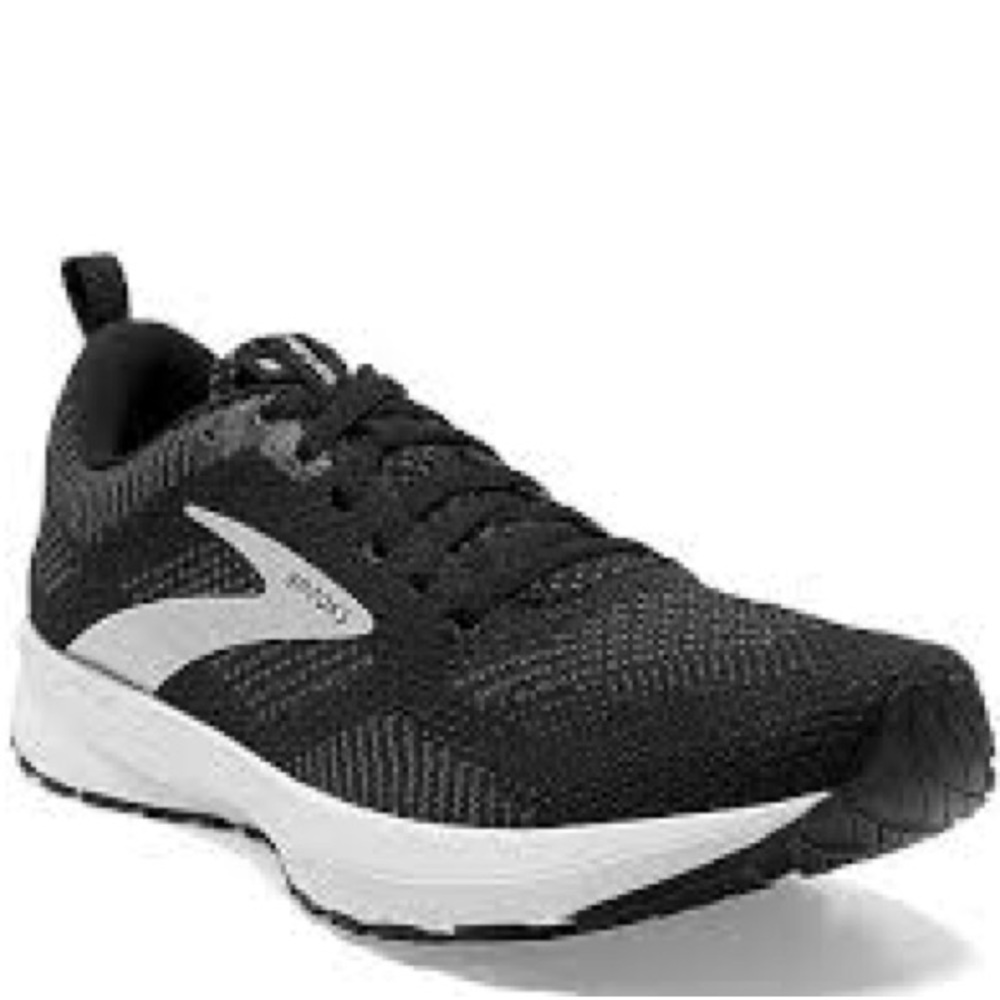 BROOKS-REVEL-Black & White Running Athletic Shoes-Size 7.5